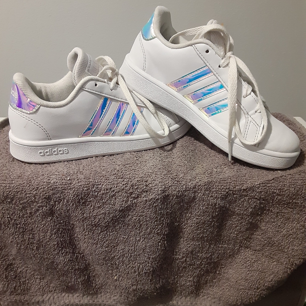 Girls adidas